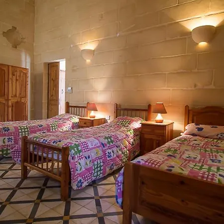 펜션 4 Bedroom With Private Pool Zebbug (Gozo)