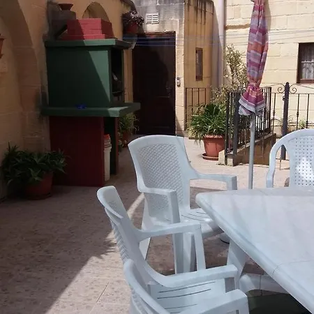 4 Bedroom With Private Pool Zebbug (Gozo)