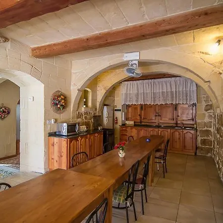 Holiday home 4 Bedroom With Private Pool *