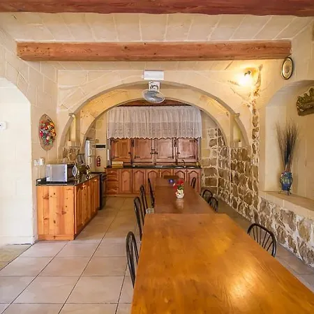 Tatil Evi 4 Bedroom With Private Pool