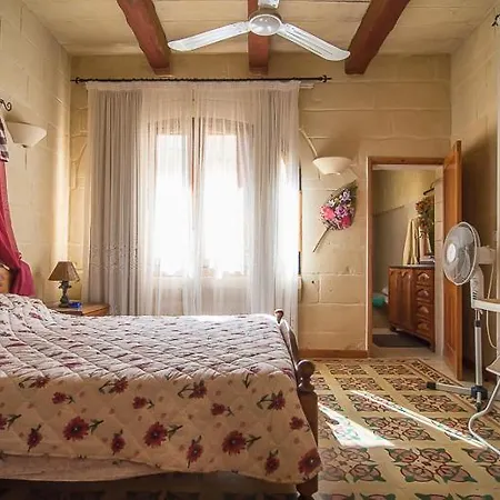 Case de vacanță 4 Bedroom With Private Pool