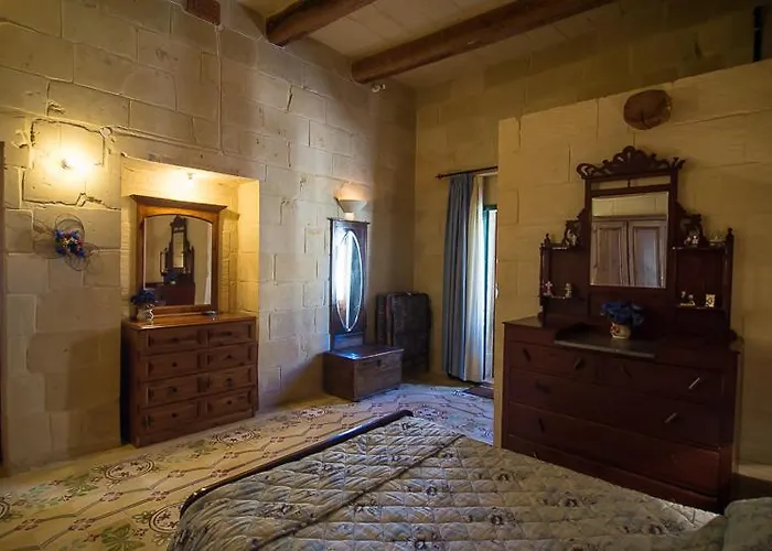 4 Bedroom With Private Pool Σπίτι διακοπών *