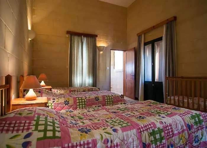 4 Bedroom With Private Pool Zebbug (Gozo)