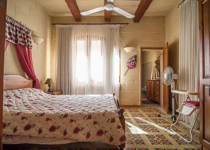 Σπίτι διακοπών 4 Bedroom With Private Pool